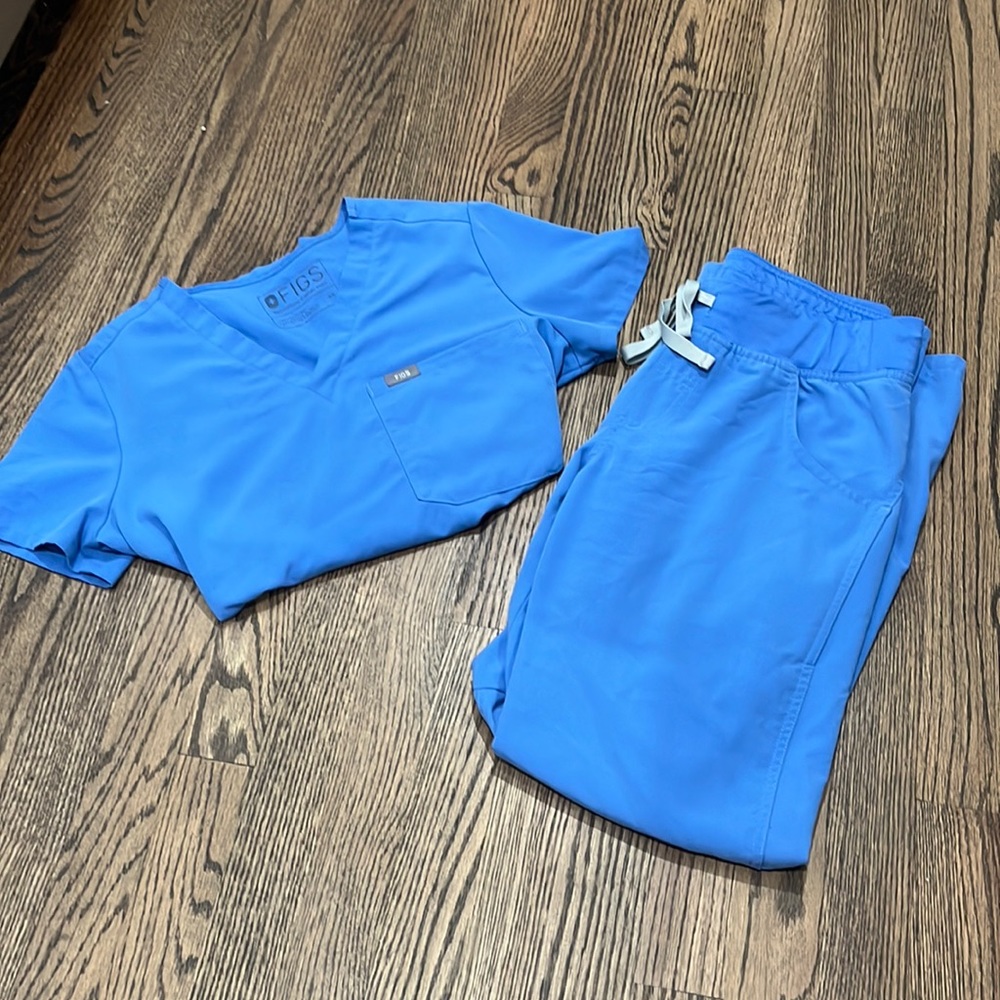 FIGS- scrub set ciel blue